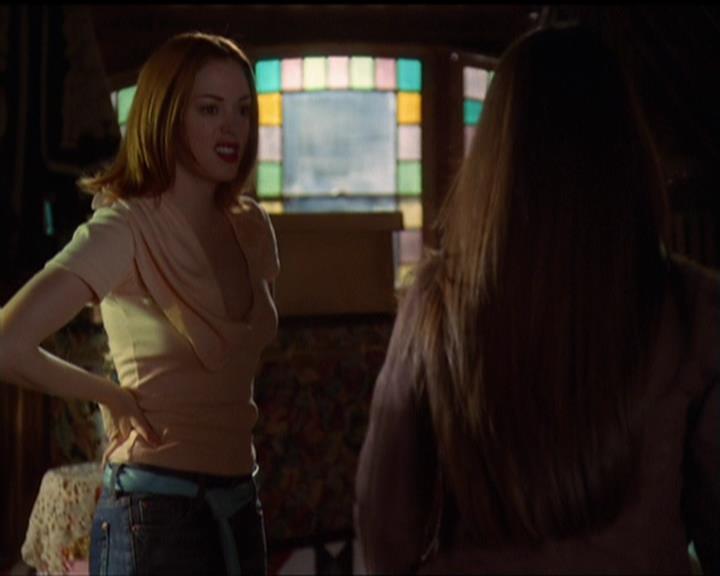 Charmed-Online_dot_net-5x03SirensSong0915.jpg