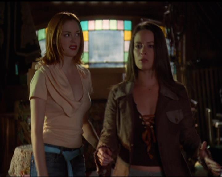 Charmed-Online_dot_net-5x03SirensSong0930.jpg