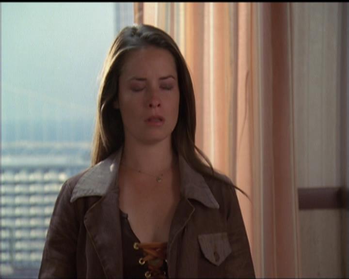 Charmed-Online_dot_net-5x03SirensSong0948.jpg