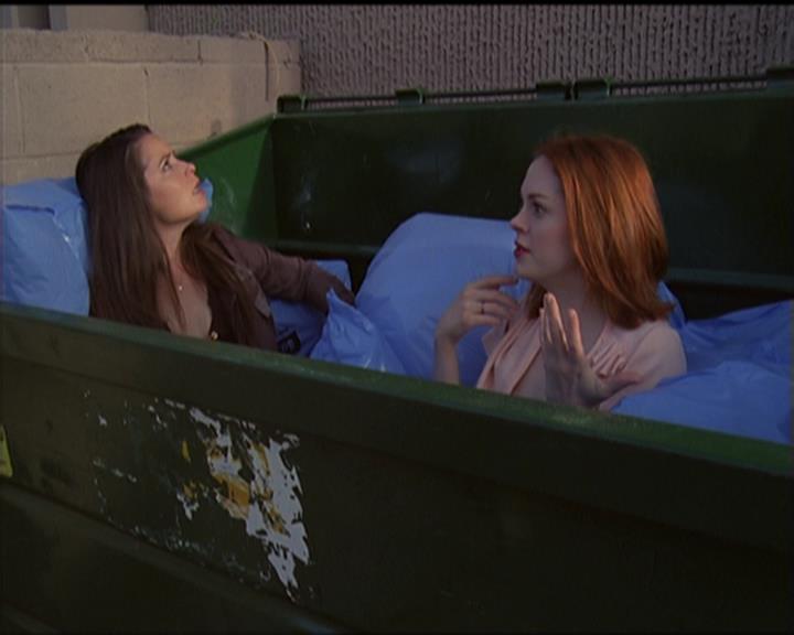 Charmed-Online_dot_net-5x03SirensSong0978.jpg