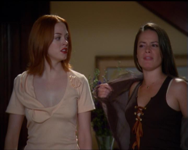 Charmed-Online_dot_net-5x03SirensSong0994.jpg