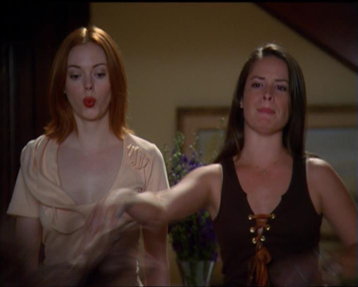 Charmed-Online_dot_net-5x03SirensSong0997.jpg