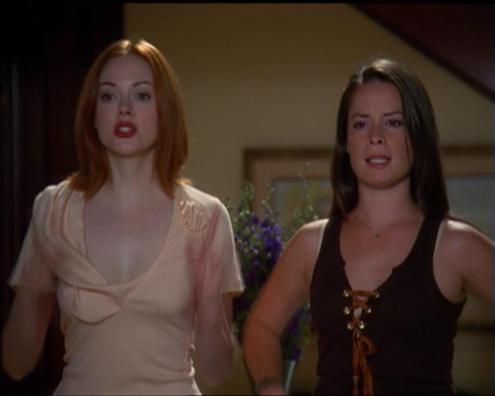 Charmed-Online_dot_net-5x03SirensSong0999.jpg Charmed-Online_dot_net-5x03SirensSong0999.jpg