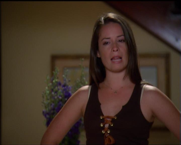 Charmed-Online_dot_net-5x03SirensSong1008.jpg