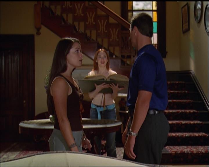 Charmed-Online_dot_net-5x03SirensSong1035.jpg
