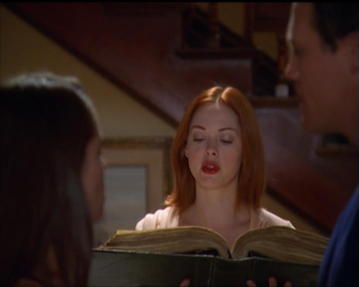 Charmed-Online_dot_net-5x03SirensSong1041.jpg