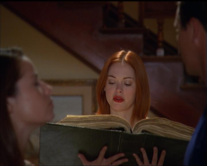 Charmed-Online_dot_net-5x03SirensSong1050.jpg