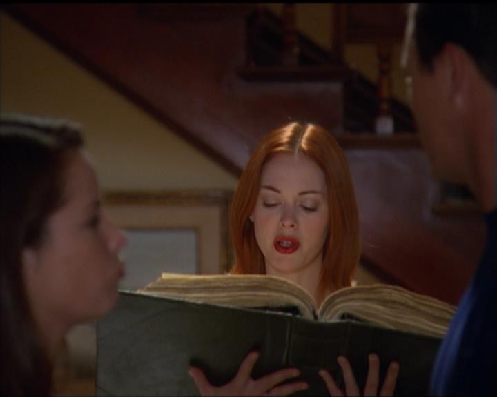 Charmed-Online_dot_net-5x03SirensSong1052.jpg