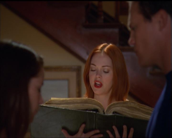 Charmed-Online_dot_net-5x03SirensSong1053.jpg