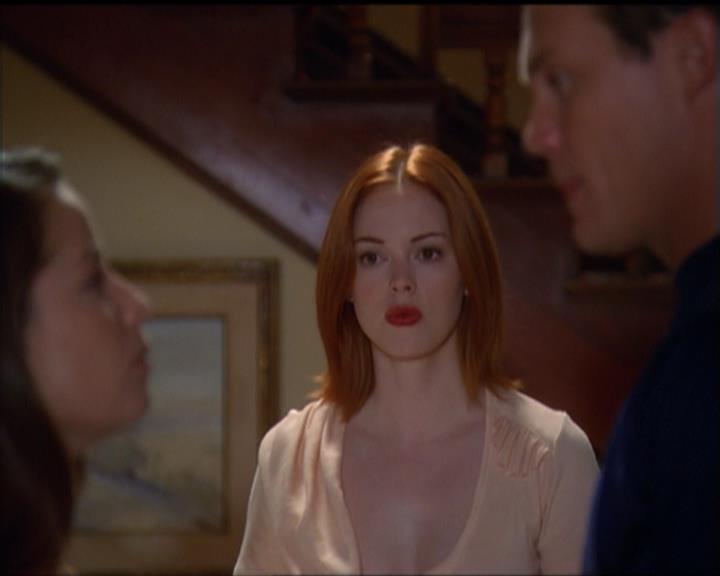 Charmed-Online_dot_net-5x03SirensSong1062.jpg Charmed-Online_dot_net-5x03SirensSong1062.jpg