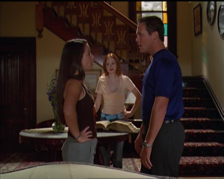 Charmed-Online_dot_net-5x03SirensSong1074.jpg