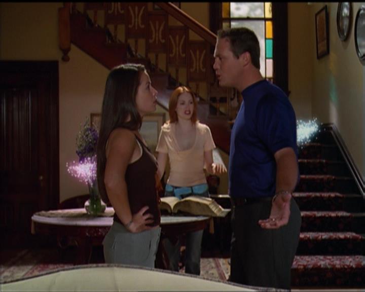 Charmed-Online_dot_net-5x03SirensSong1077.jpg Charmed-Online_dot_net-5x03SirensSong1077.jpg