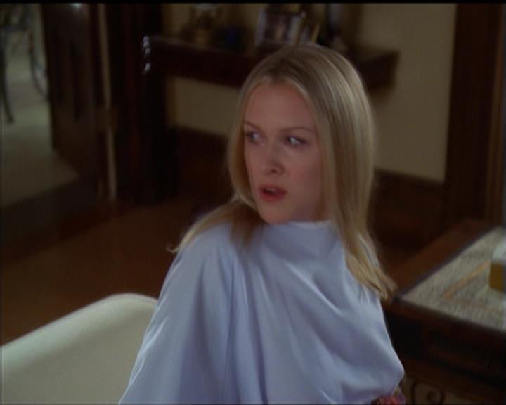 Charmed-Online_dot_net-5x03SirensSong1105.jpg