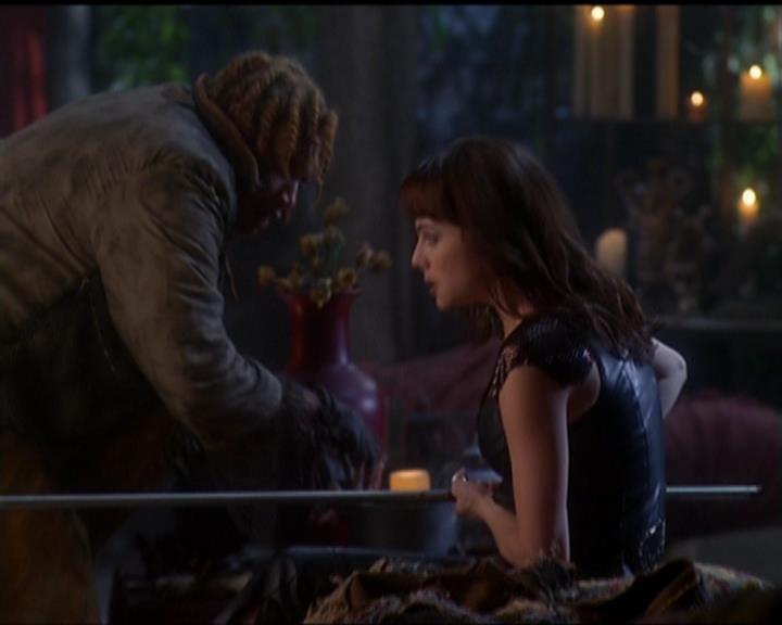 Charmed-Online_dot_net-5x03SirensSong1143.jpg