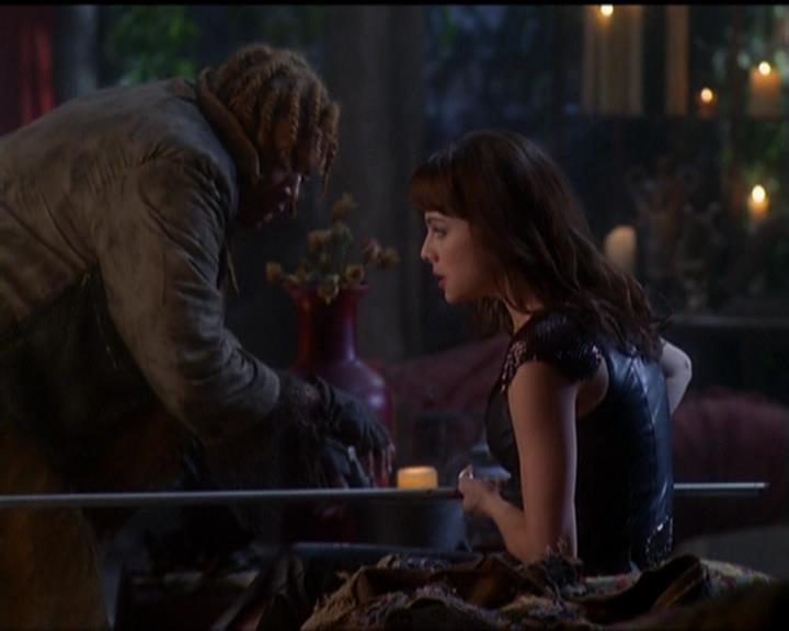 Charmed-Online_dot_net-5x03SirensSong1144.jpg