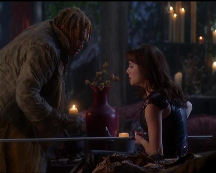 Charmed-Online_dot_net-5x03SirensSong1151.jpg