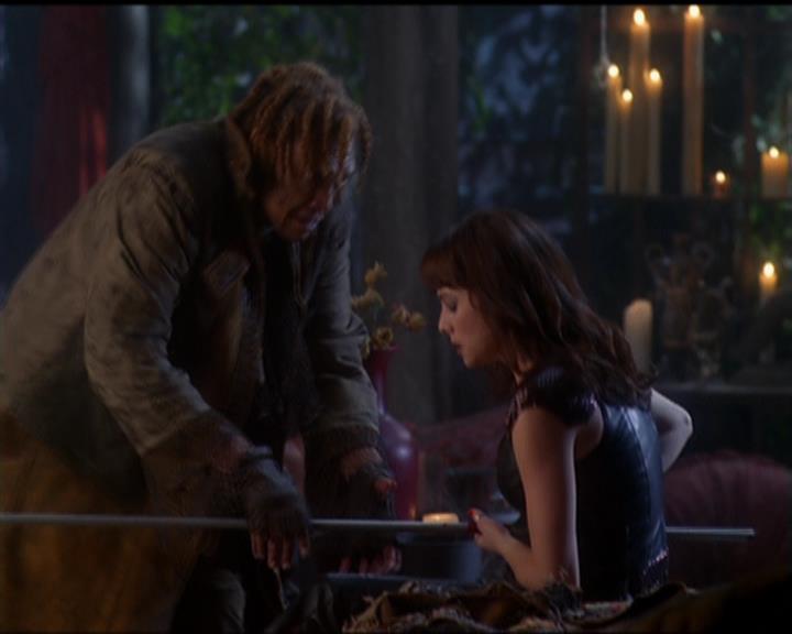 Charmed-Online_dot_net-5x03SirensSong1156.jpg