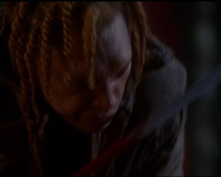 Charmed-Online_dot_net-5x03SirensSong1175.jpg
