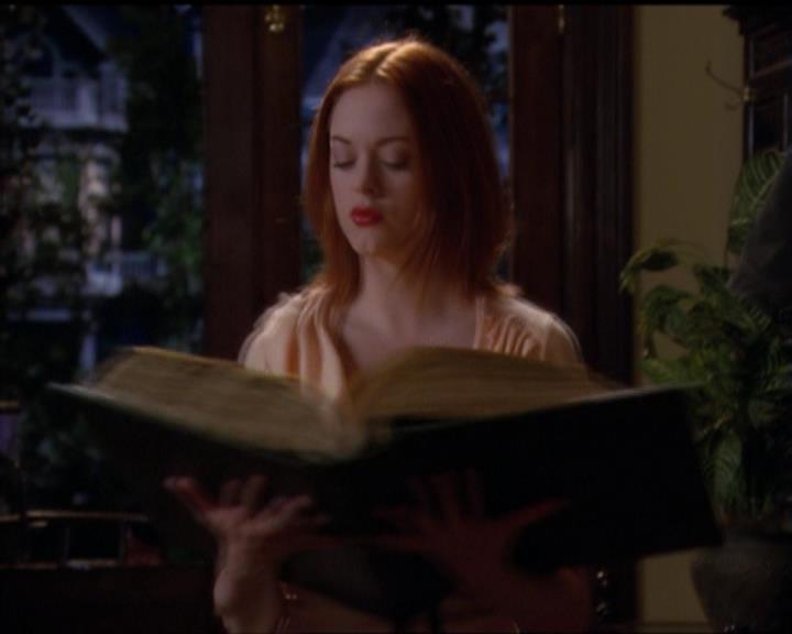 Charmed-Online_dot_net-5x03SirensSong1229.jpg