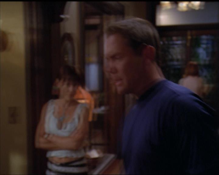 Charmed-Online_dot_net-5x03SirensSong1231.jpg