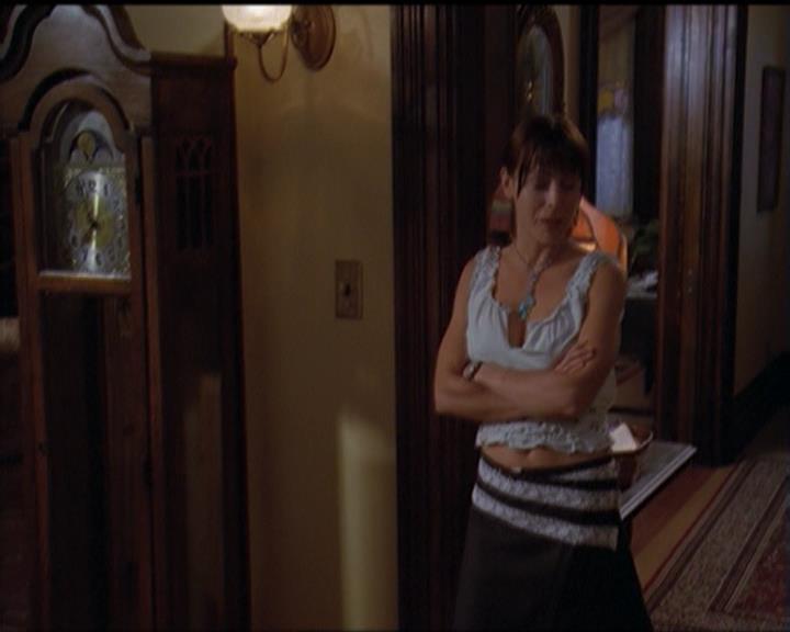 Charmed-Online_dot_net-5x03SirensSong1232.jpg