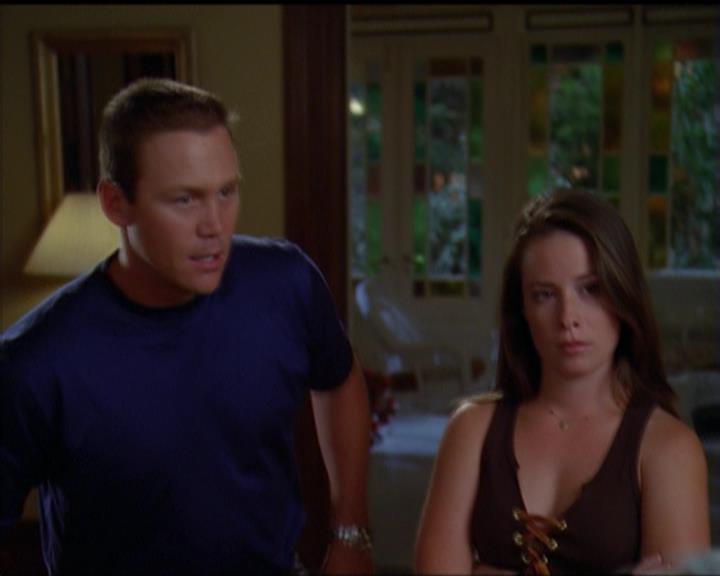 Charmed-Online_dot_net-5x03SirensSong1234.jpg