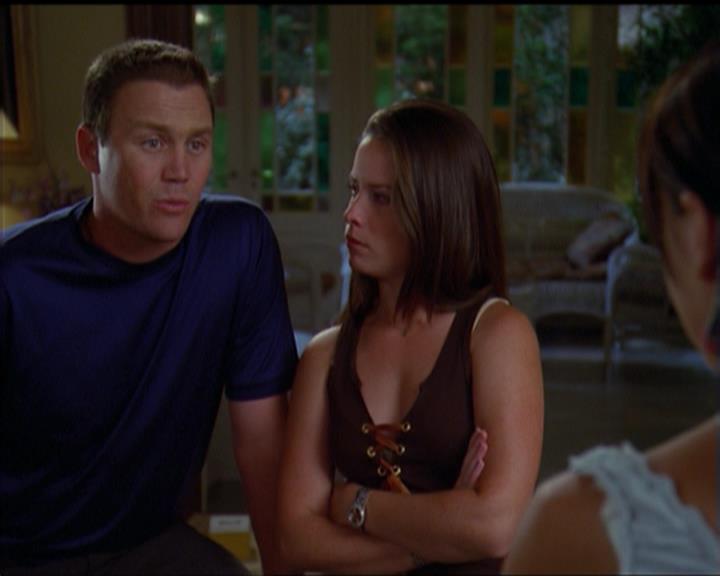Charmed-Online_dot_net-5x03SirensSong1261.jpg