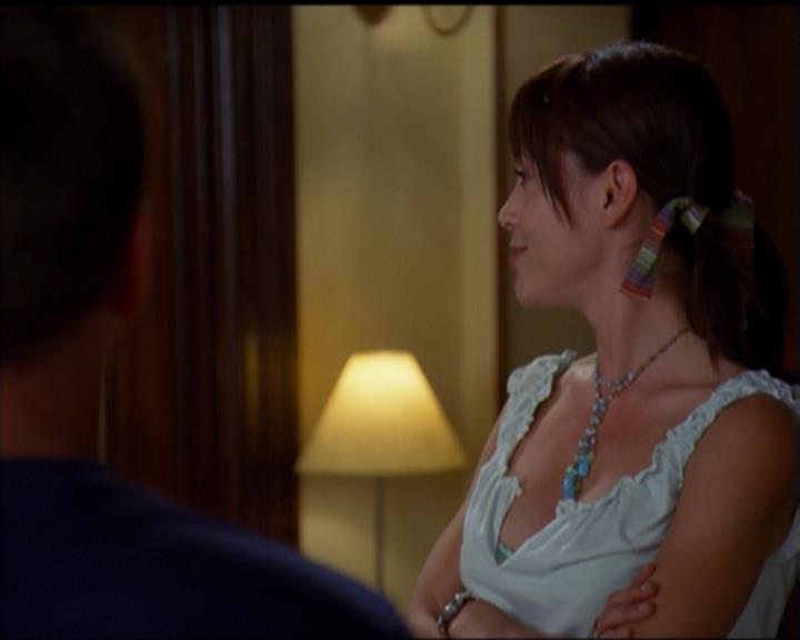 Charmed-Online_dot_net-5x03SirensSong1275.jpg