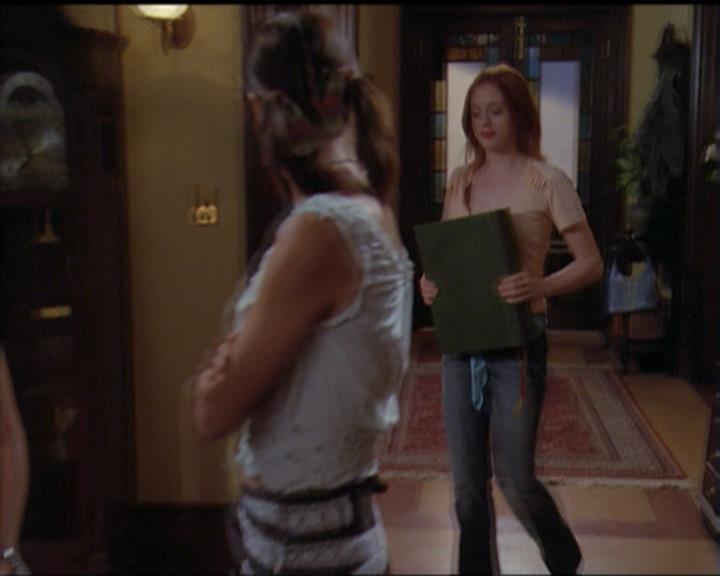 Charmed-Online_dot_net-5x03SirensSong1309.jpg