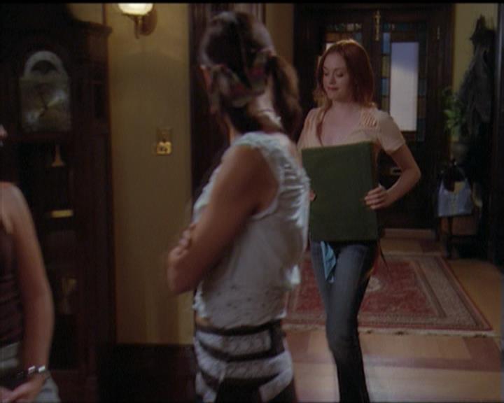 Charmed-Online_dot_net-5x03SirensSong1310.jpg