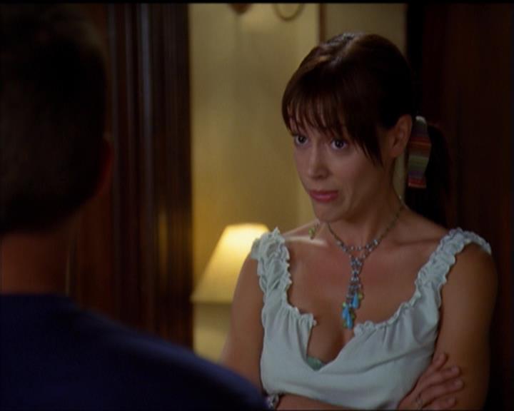 Charmed-Online_dot_net-5x03SirensSong1346.jpg