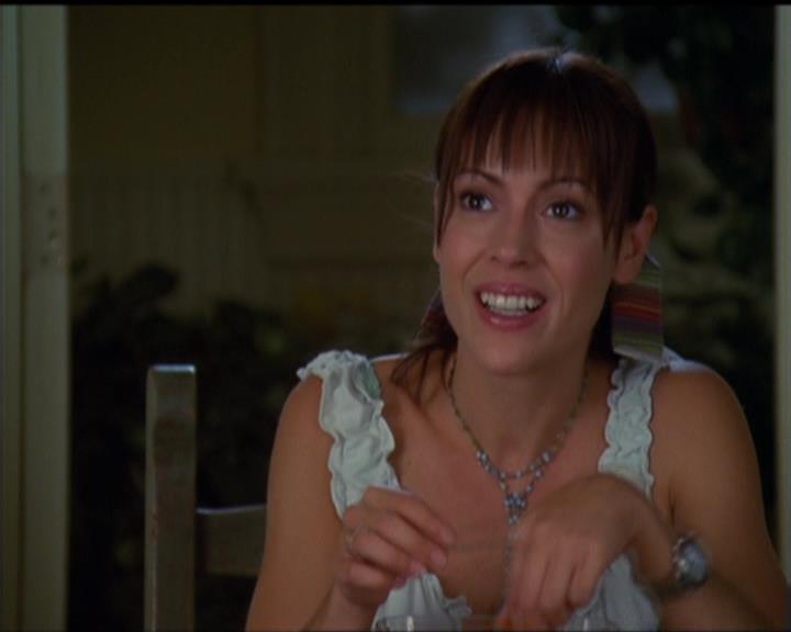 Charmed-Online_dot_net-5x03SirensSong1427.jpg