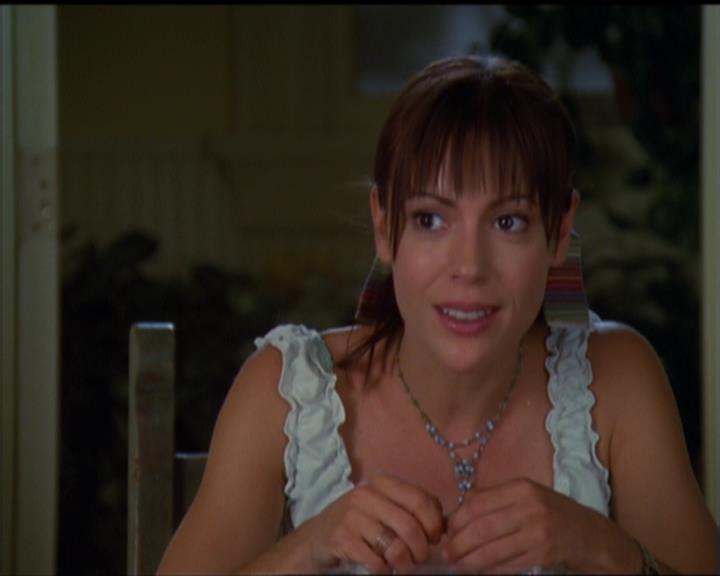 Charmed-Online_dot_net-5x03SirensSong1484.jpg