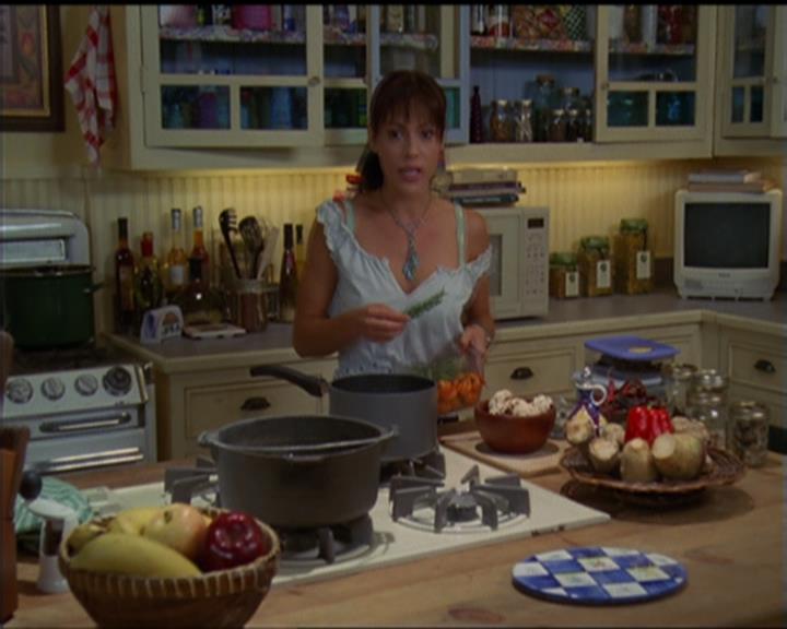 Charmed-Online_dot_net-5x03SirensSong1502.jpg
