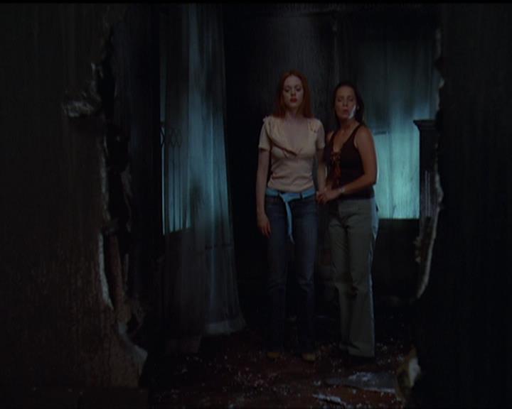 Charmed-Online_dot_net-5x03SirensSong1509.jpg