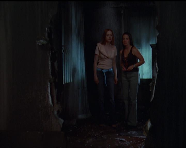 Charmed-Online_dot_net-5x03SirensSong1513.jpg