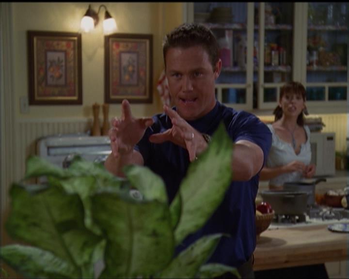 Charmed-Online_dot_net-5x03SirensSong1580.jpg