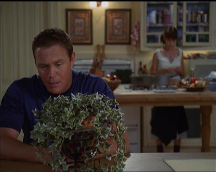 Charmed-Online_dot_net-5x03SirensSong1601.jpg
