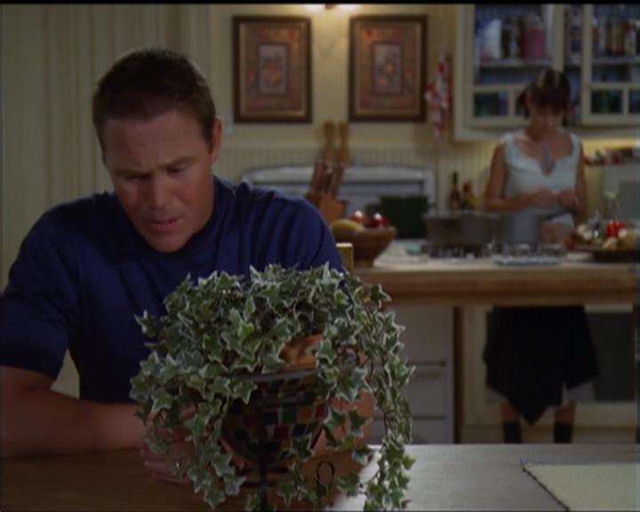 Charmed-Online_dot_net-5x03SirensSong1607.jpg