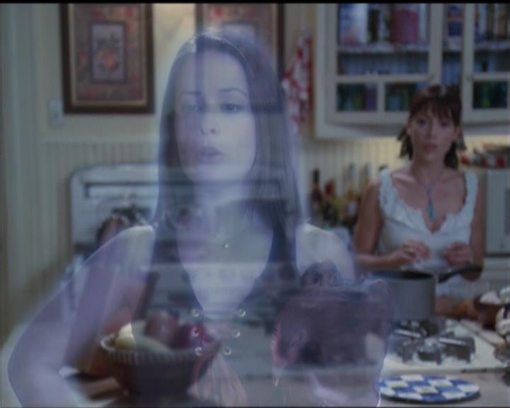 Charmed-Online_dot_net-5x03SirensSong1617.jpg