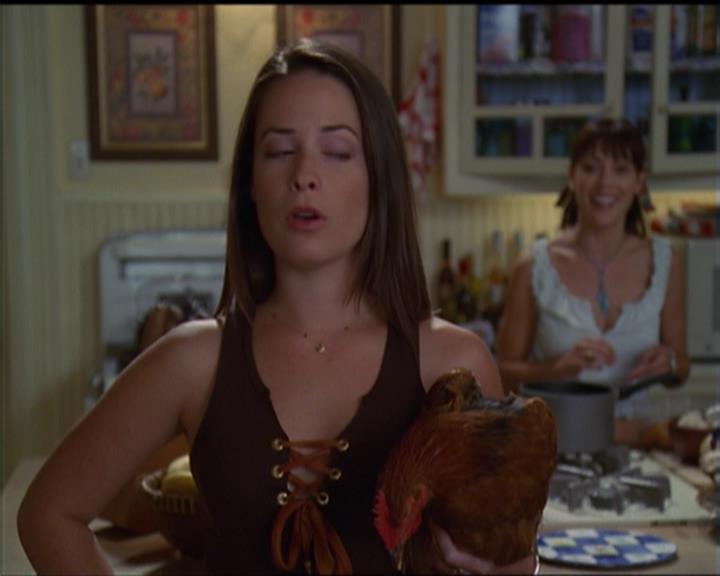 Charmed-Online_dot_net-5x03SirensSong1618.jpg