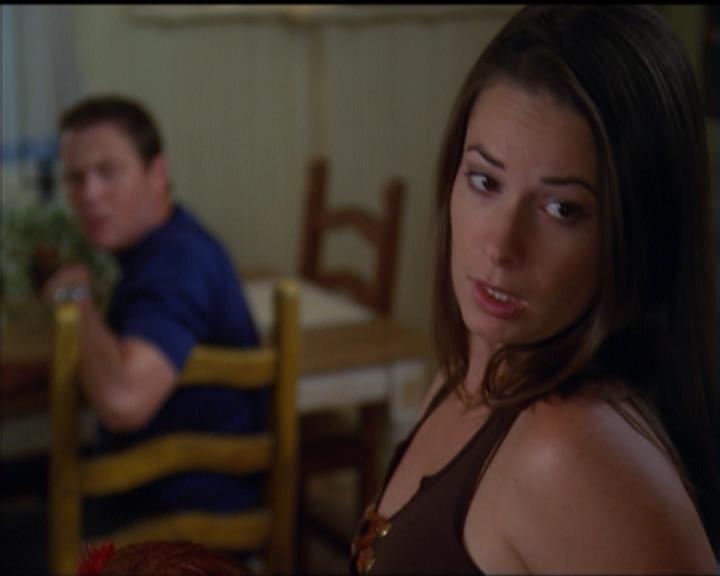 Charmed-Online_dot_net-5x03SirensSong1620.jpg