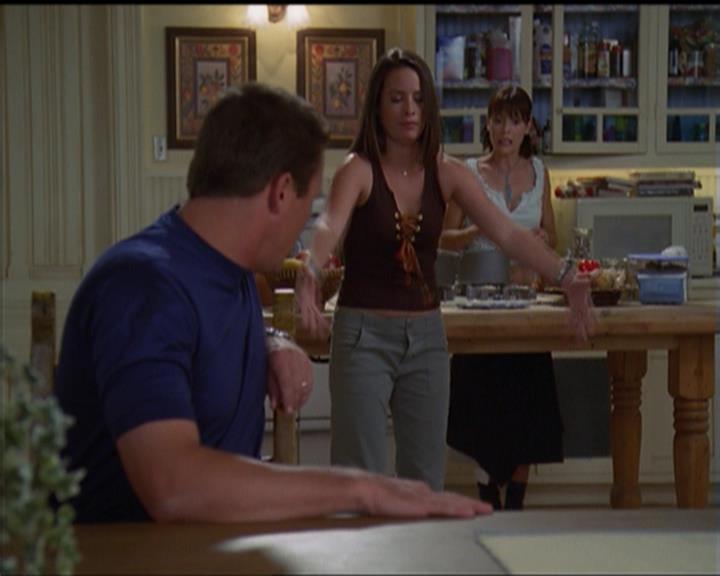 Charmed-Online_dot_net-5x03SirensSong1622.jpg