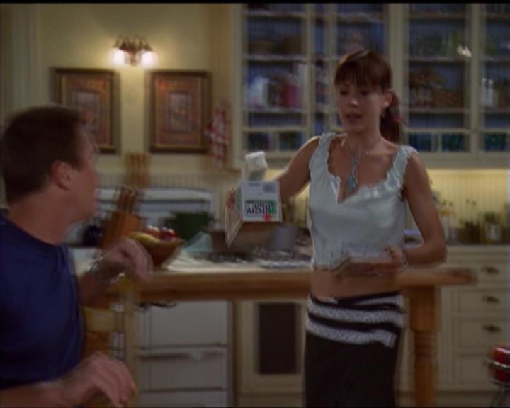 Charmed-Online_dot_net-5x03SirensSong1655.jpg