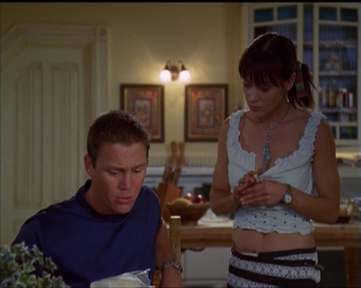 Charmed-Online_dot_net-5x03SirensSong1659.jpg