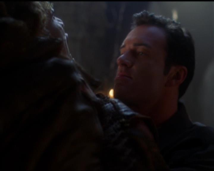 Charmed-Online_dot_net-5x03SirensSong1676.jpg