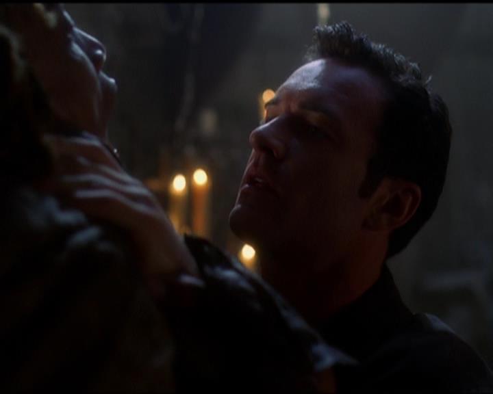 Charmed-Online_dot_net-5x03SirensSong1678.jpg