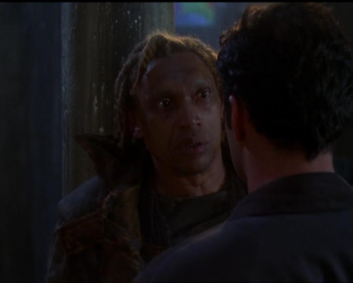 Charmed-Online_dot_net-5x03SirensSong1686.jpg