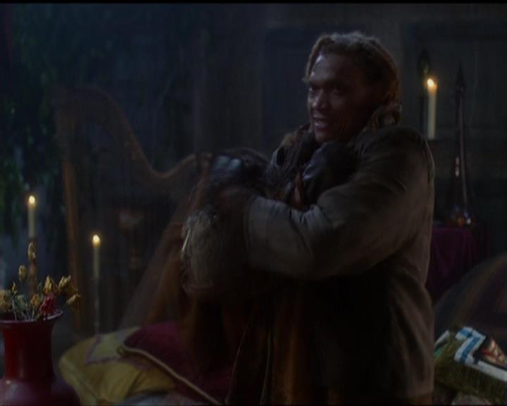 Charmed-Online_dot_net-5x03SirensSong1693.jpg Charmed-Online_dot_net-5x03SirensSong1693.jpg