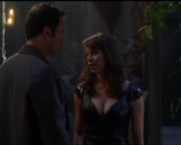 Charmed-Online_dot_net-5x03SirensSong1702.jpg